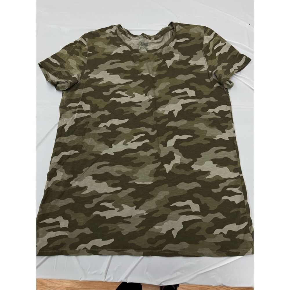 PINK Victoria’s Secret Camouflage Short Sleeve Tee Shirt Size Large